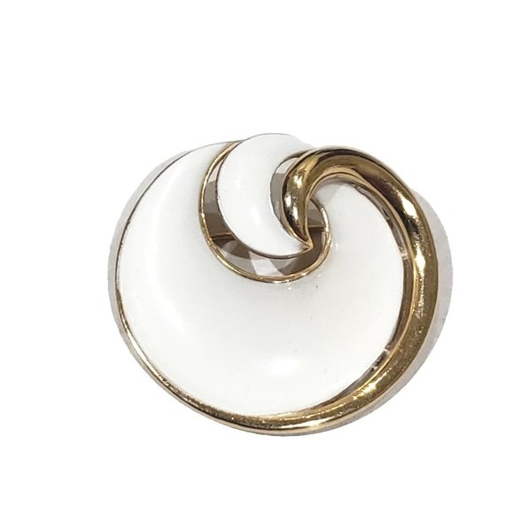 Vintage CROWN TRIFARI White Enamel Gold Tone Pin - Picture 1 of 8